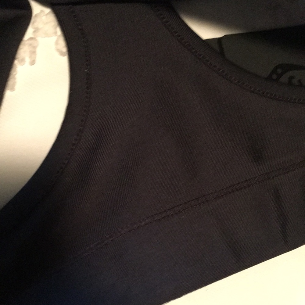 BNWT Sports Bra - Picture 6 of 7